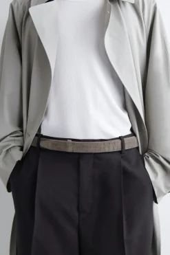 CROC-EFFECT SUEDE BUCKLELESS BELT