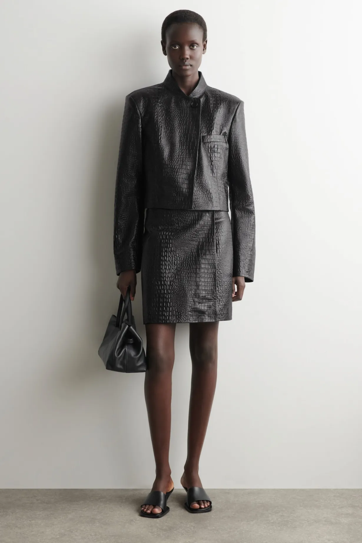 CROPPED CROC-EFFECT LEATHER BLAZER