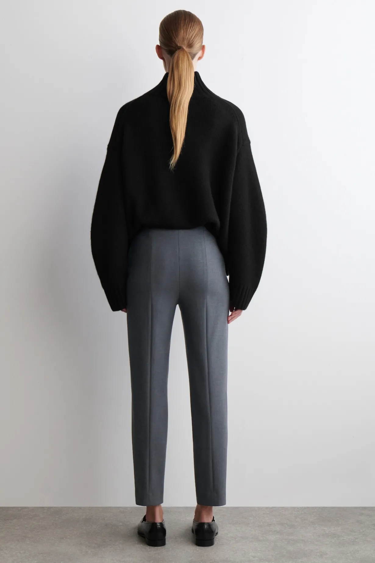 CROPPED SLIM-LEG PANTS