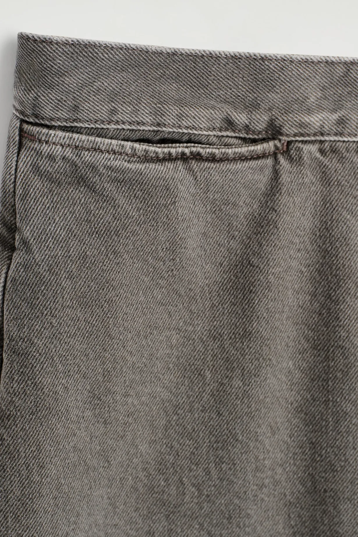 CROPPED WIDE-LEG DENIM PANTS