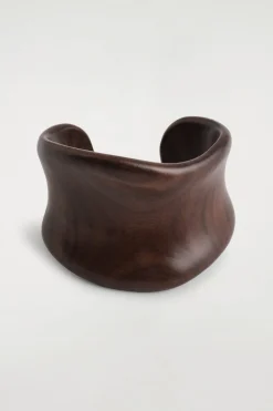 CURVED WOODEN CUFF
