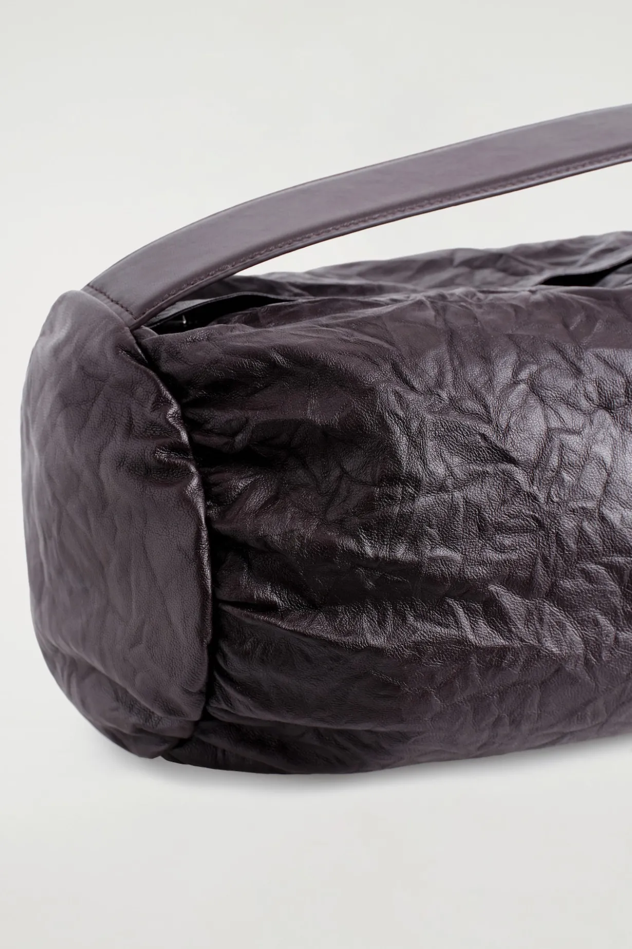 CYLINDER CLUTCH BAG - TEXTURED-LEATHER