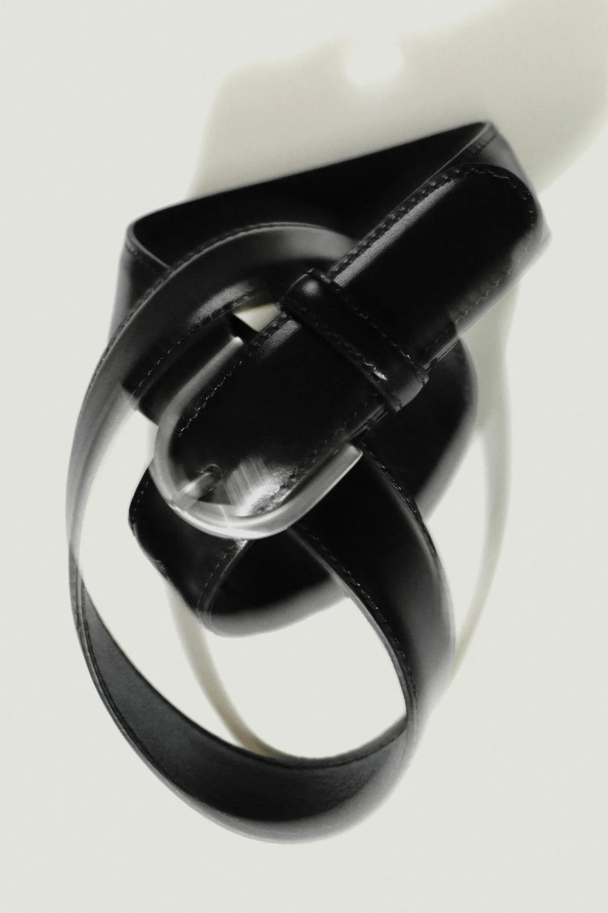 D-BUCKLE LEATHER BELT