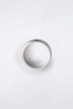 DOUBLE-BAND RING