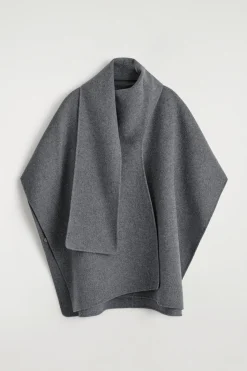 DOUBLE-FACED MERINO WOOL SCARF CAPE