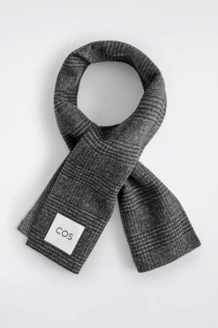 DOUBLE-FACED WOOL SCARF