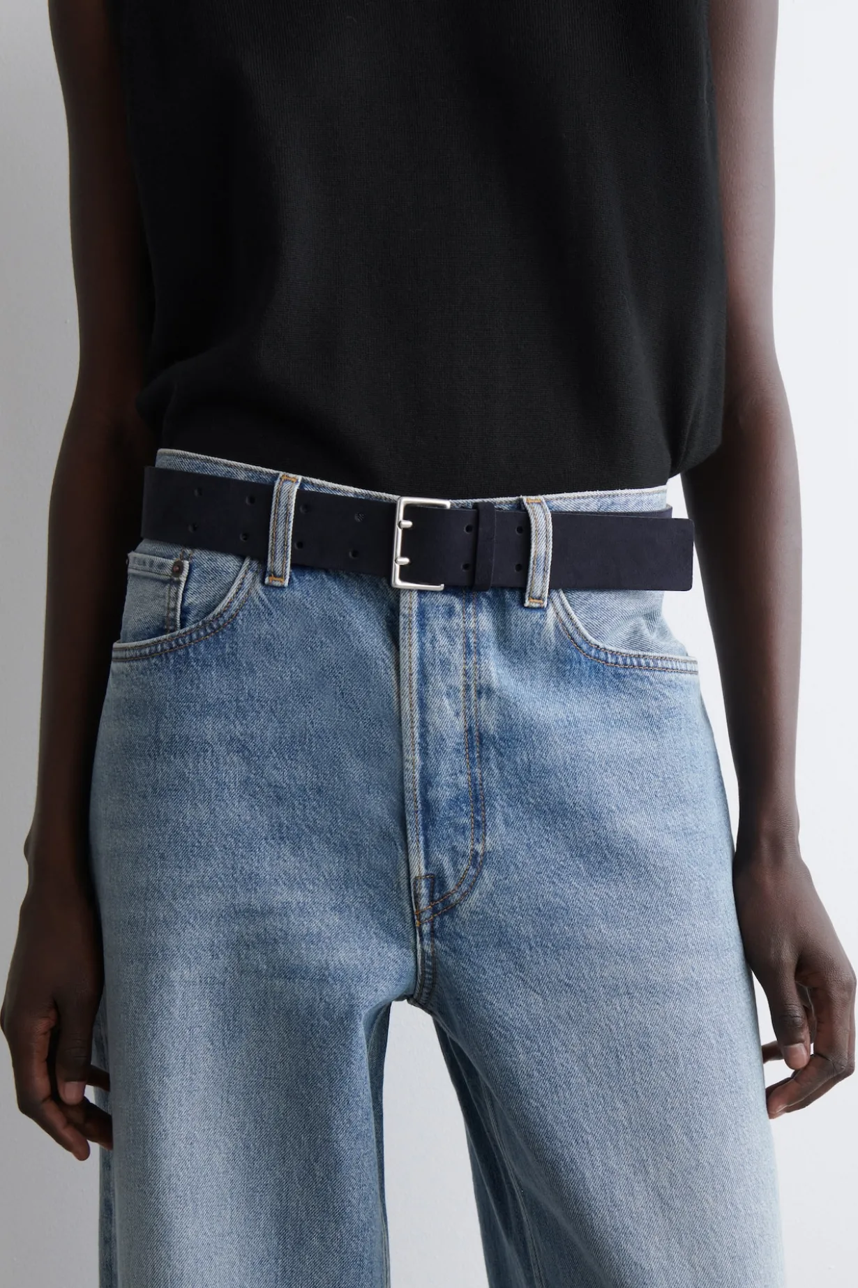 DOUBLE-PRONG SUEDE BELT