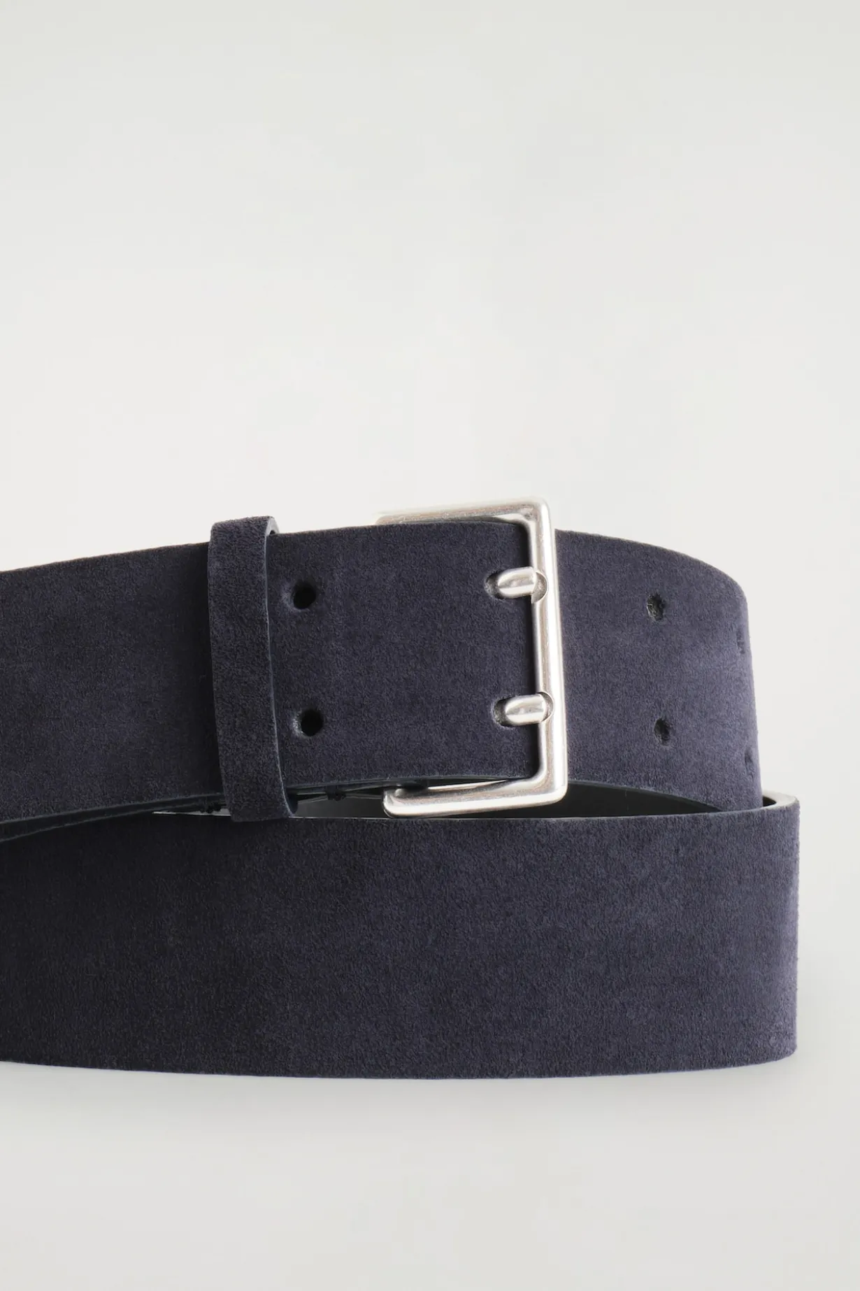 DOUBLE-PRONG SUEDE BELT