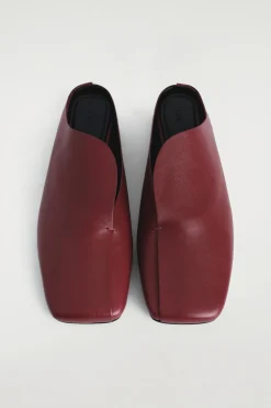 DRAPED LEATHER MULES