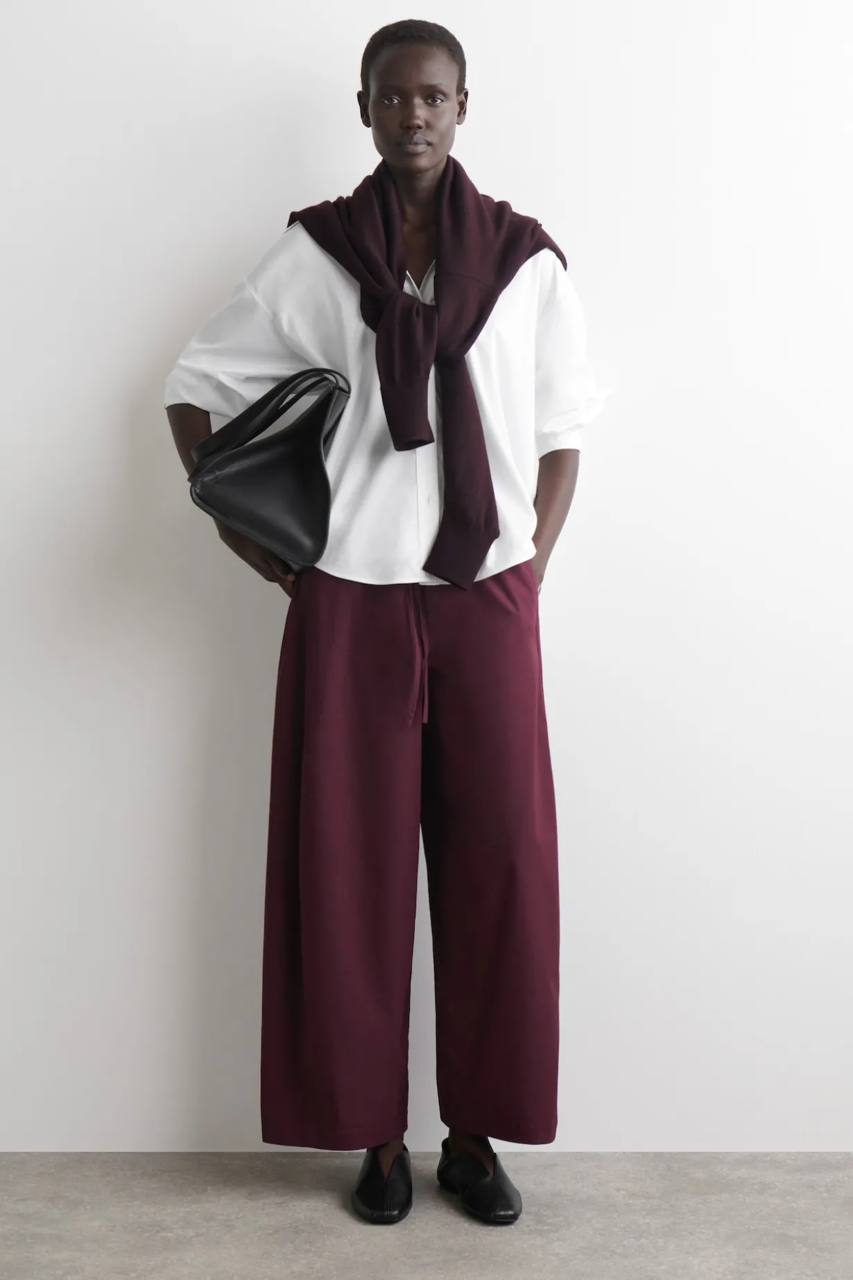 ELASTICATED BARREL-LEG PANTS