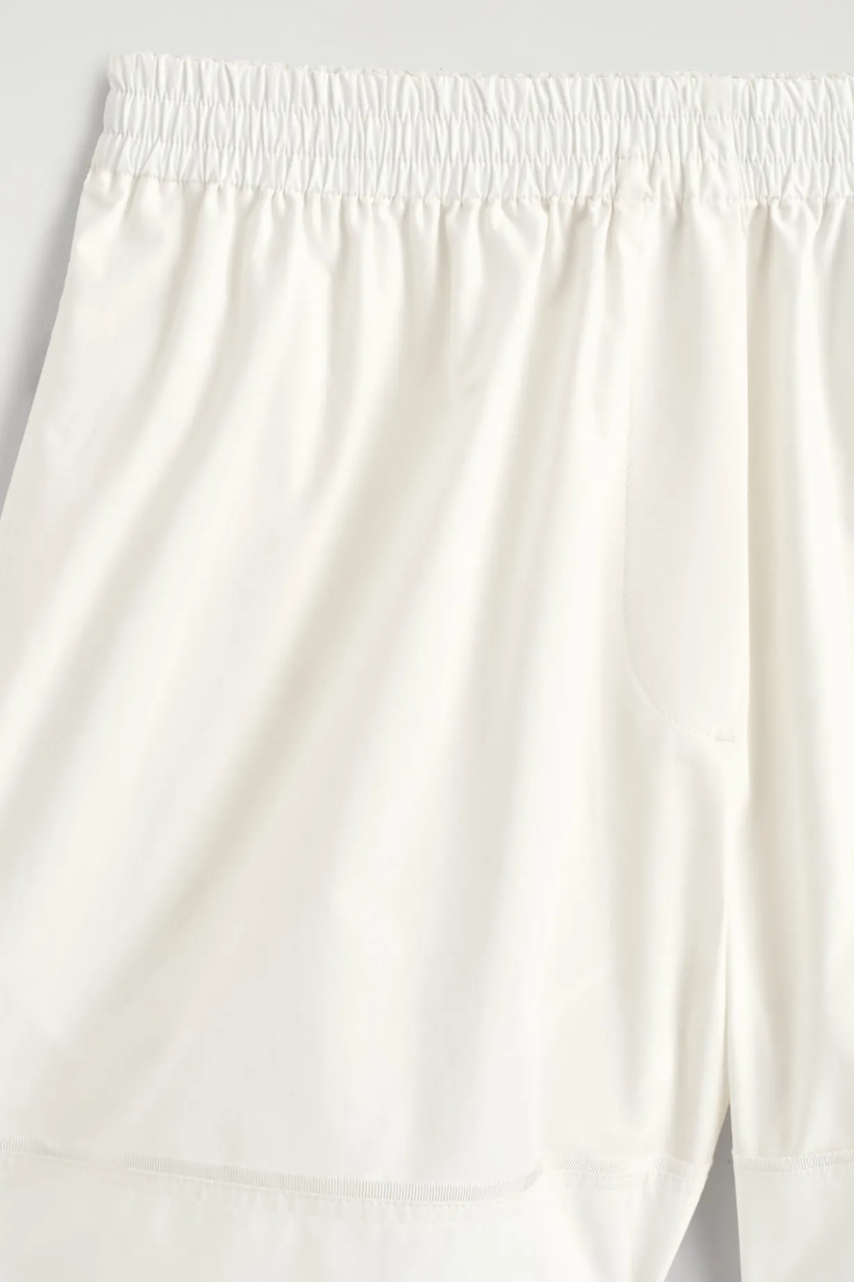 ELASTICATED GROSGRAIN-DETAIL COTTON SHORTS