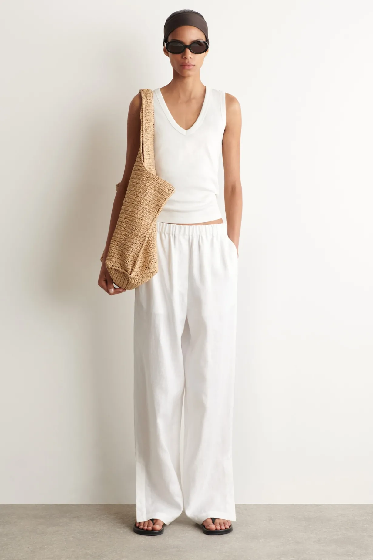 ELASTICATED LINEN BARREL-LEG PANTS