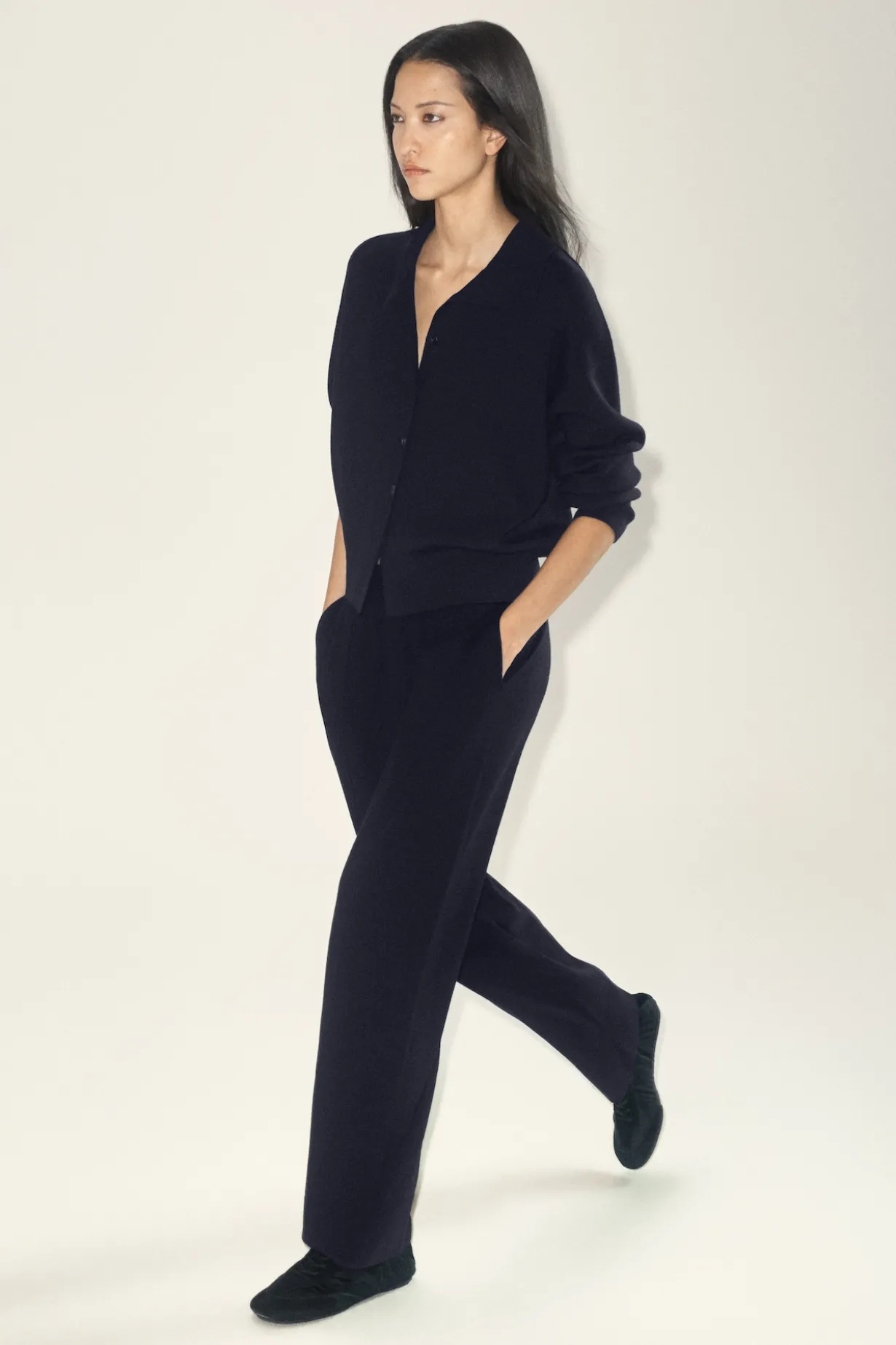 ELASTICIZED MERINO WOOL PANTS