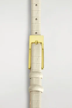 ELONGATED-BUCKLE LEATHER BELT