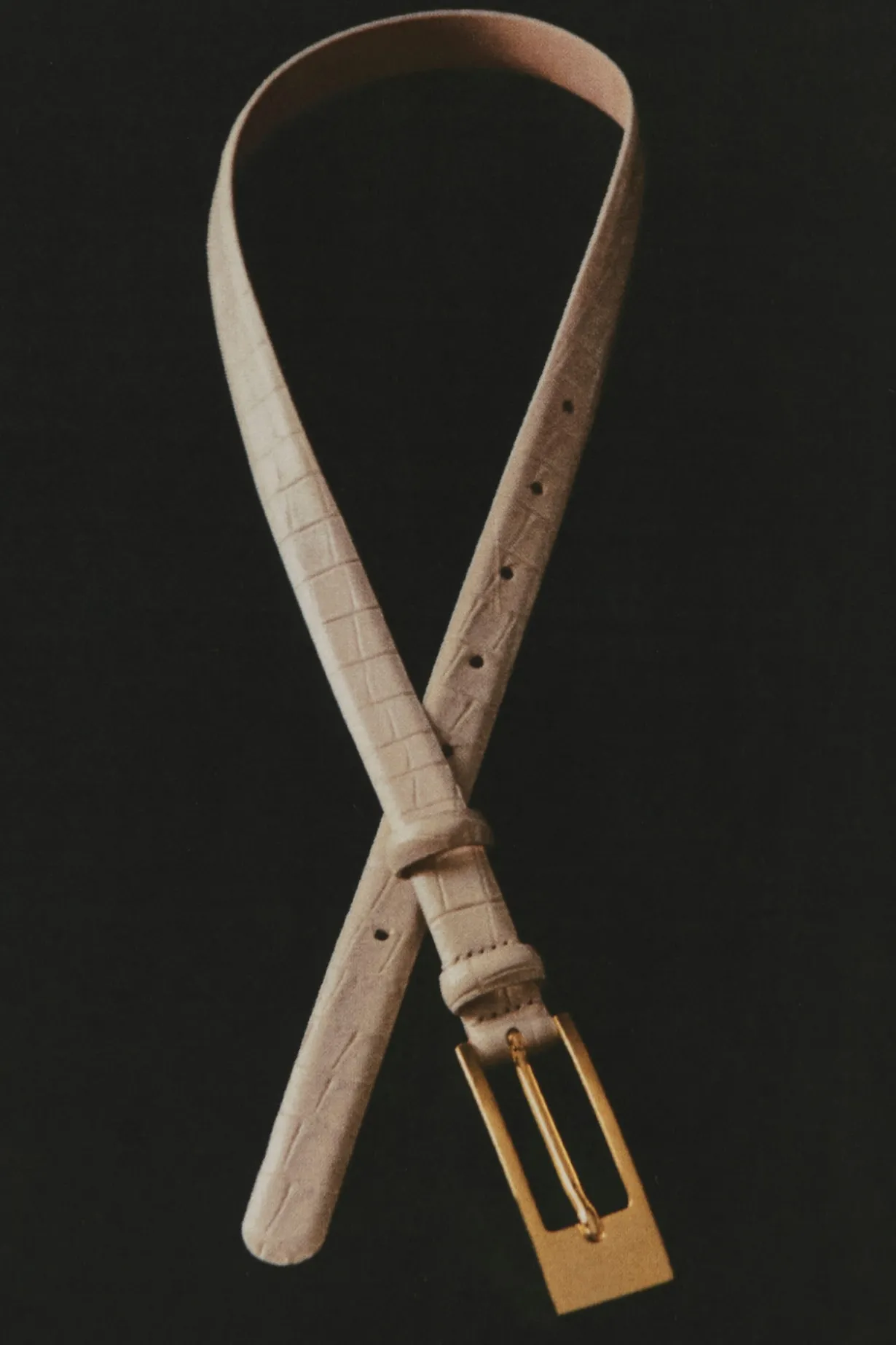 ELONGATED-BUCKLE LEATHER BELT