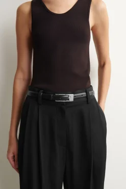 ELONGATED-BUCKLE LEATHER BELT