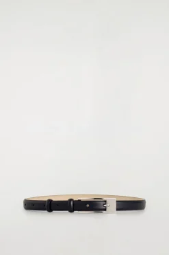 ELONGATED-BUCKLE LEATHER BELT