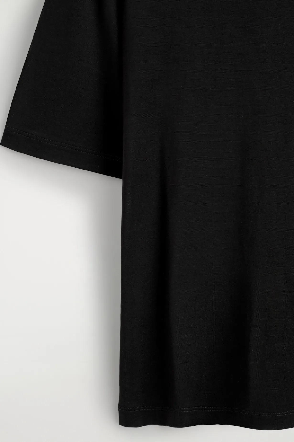 FLUID SILK T-SHIRT