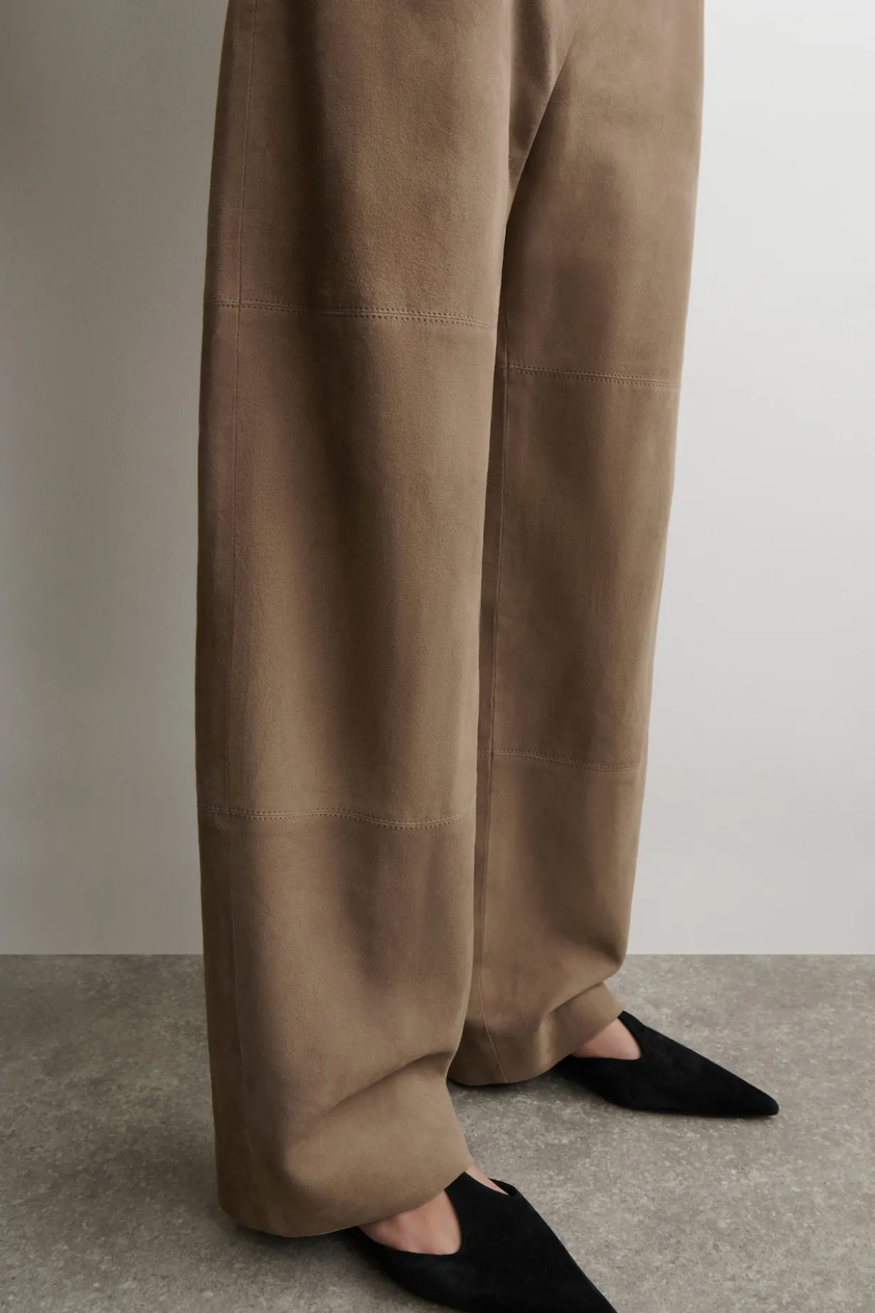 FLUID STRAIGHT-LEG PANTS