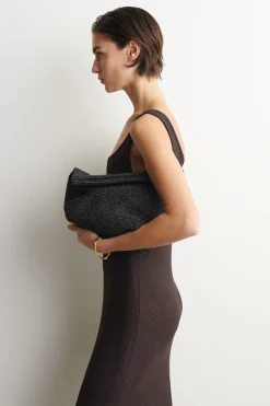 FOLDED CLUTCH BAG - STRAW