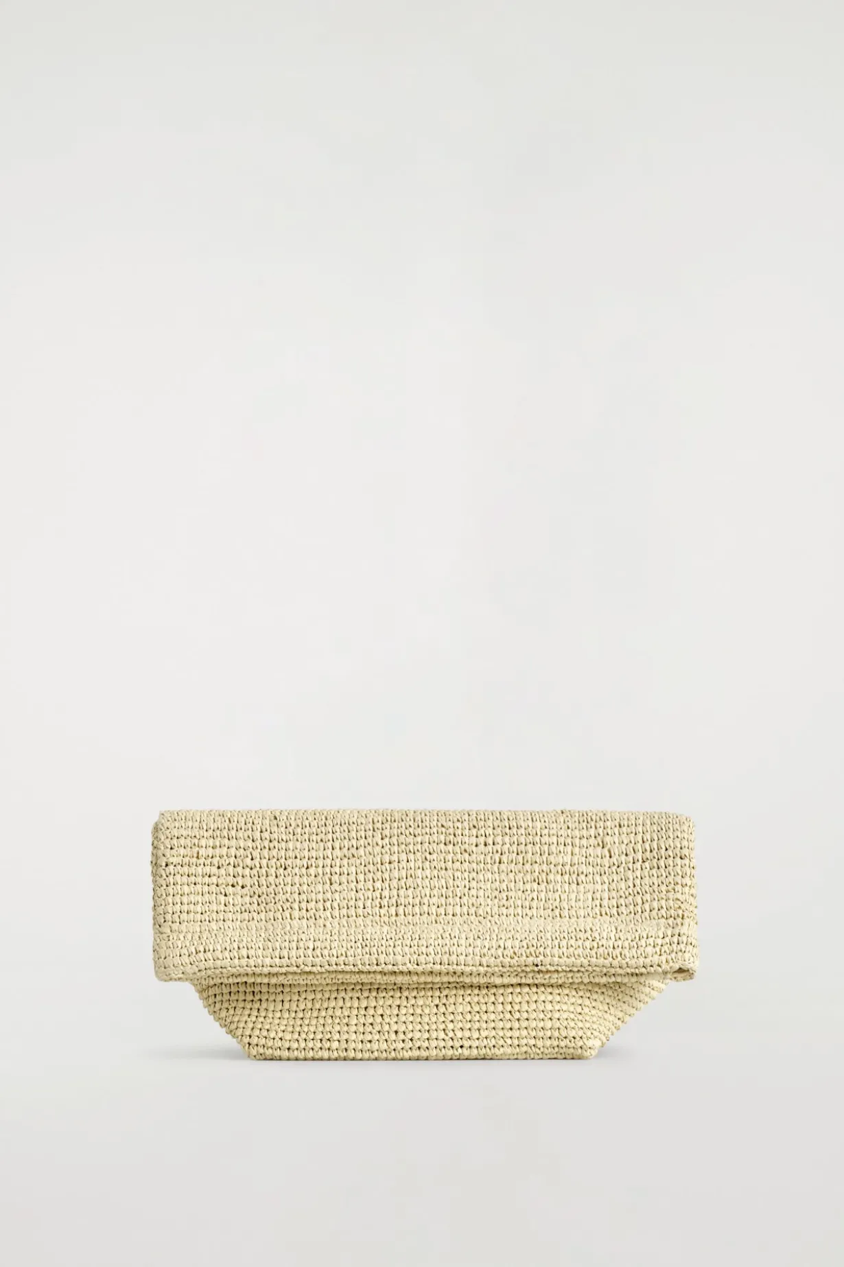 FOLDED CLUTCH BAG - STRAW