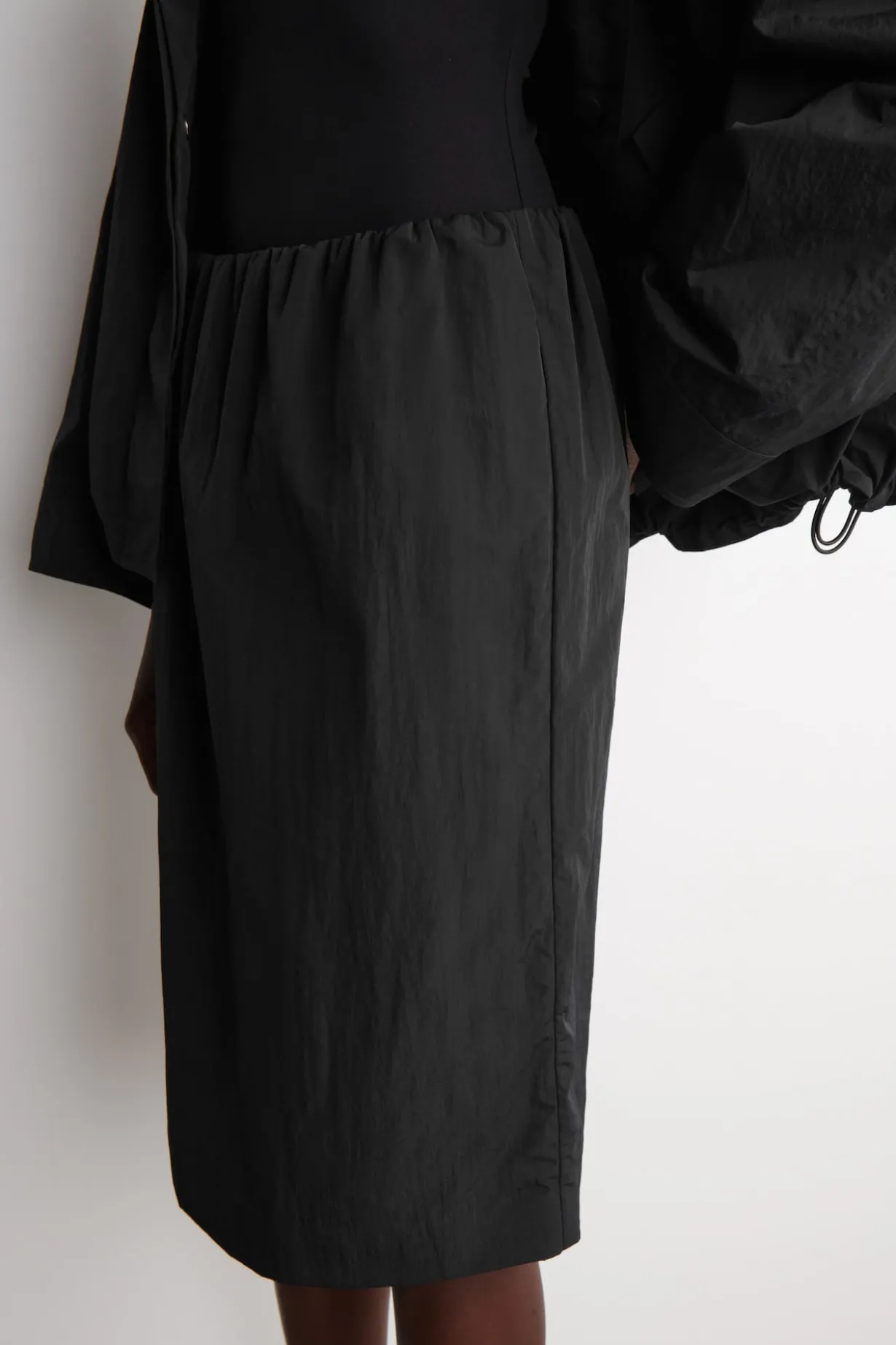 GATHERED PENCIL SKIRT