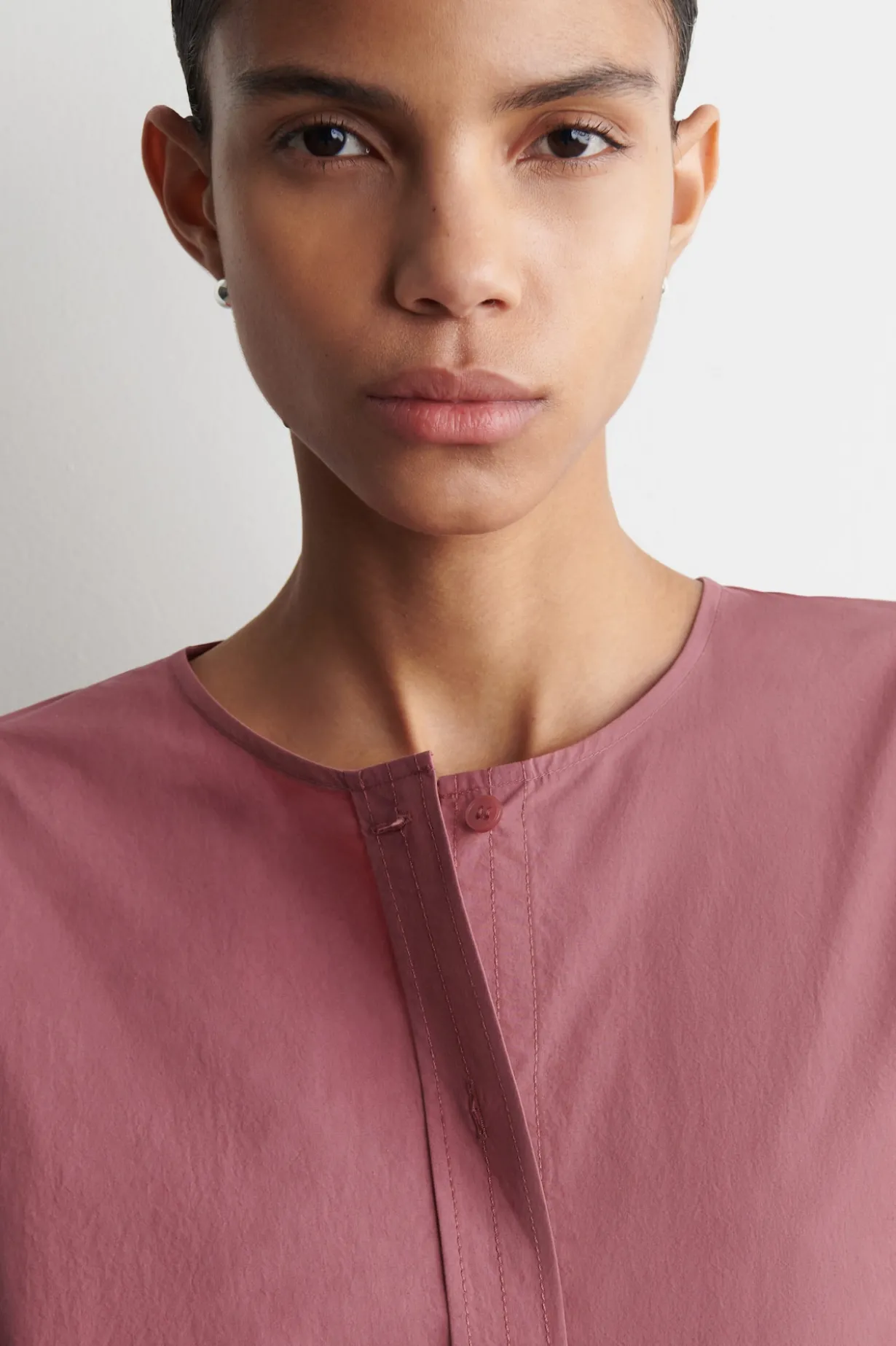 GATHERED PIMA COTTON BLOUSE
