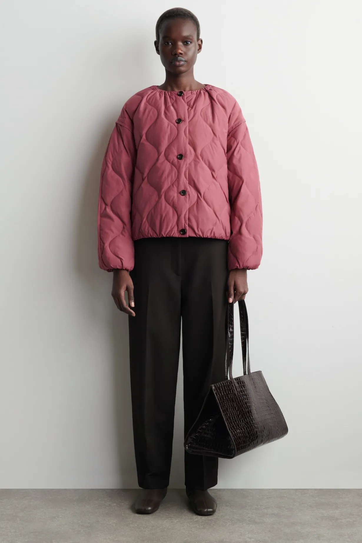 GATHERED QUILTED DOWN JACKET