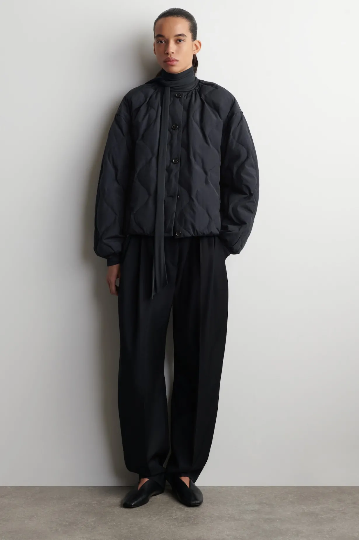 GATHERED QUILTED DOWN JACKET