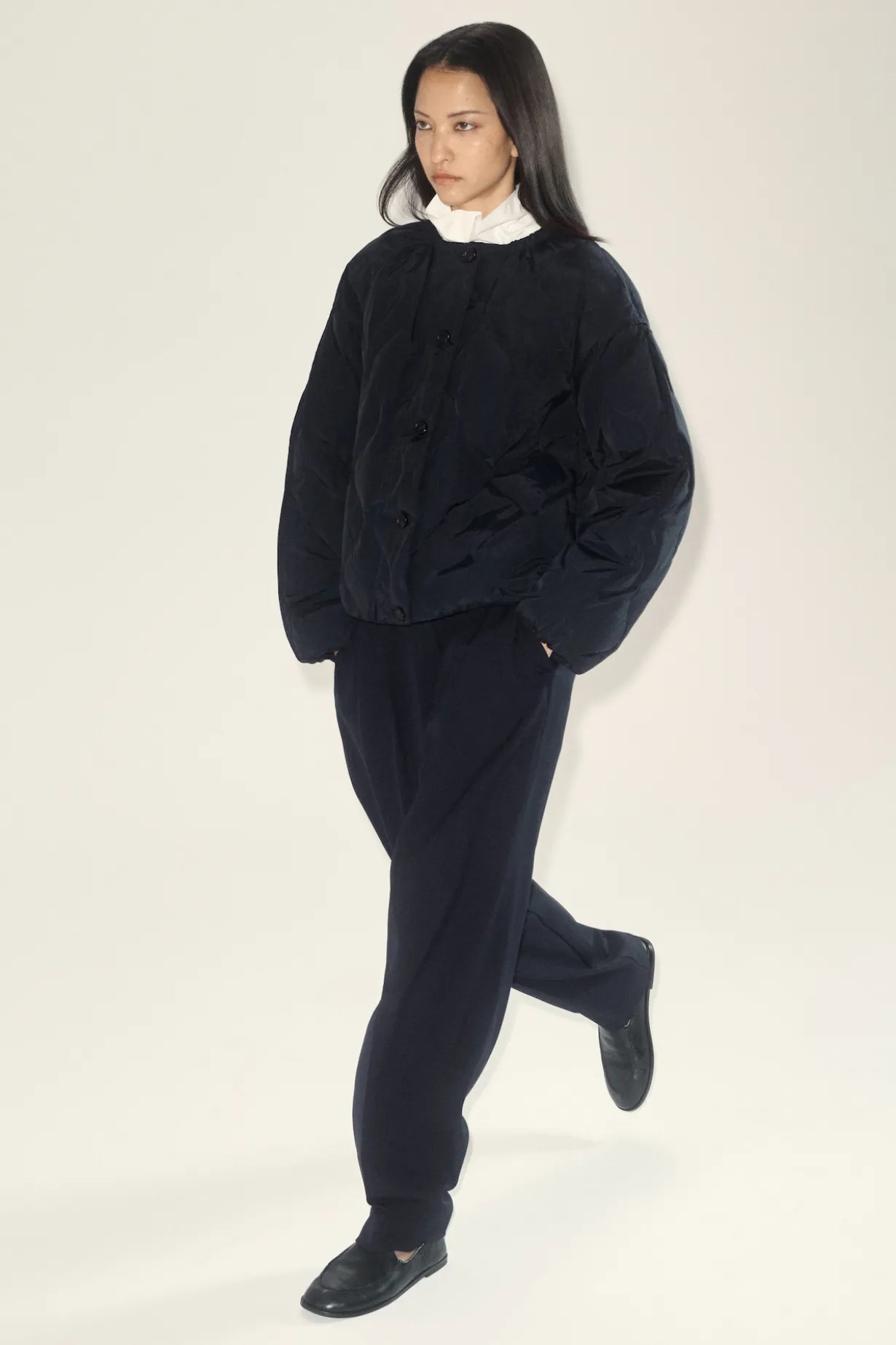 GATHERED QUILTED DOWN JACKET