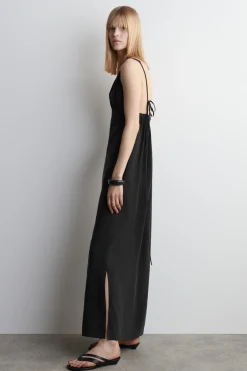 GATHERED V-NECK MAXI DRESS