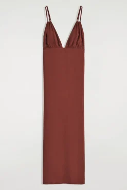 GATHERED V-NECK MAXI DRESS