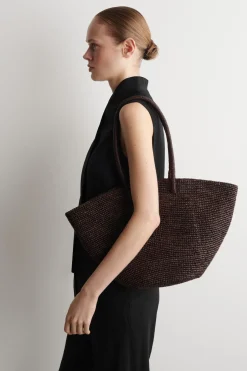 HAND-WOVEN MARKET TOTE - STRAW