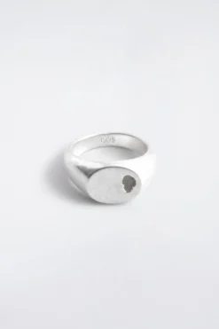 INDENTED SIGNET RING