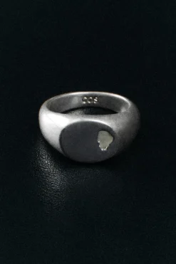 INDENTED SIGNET RING
