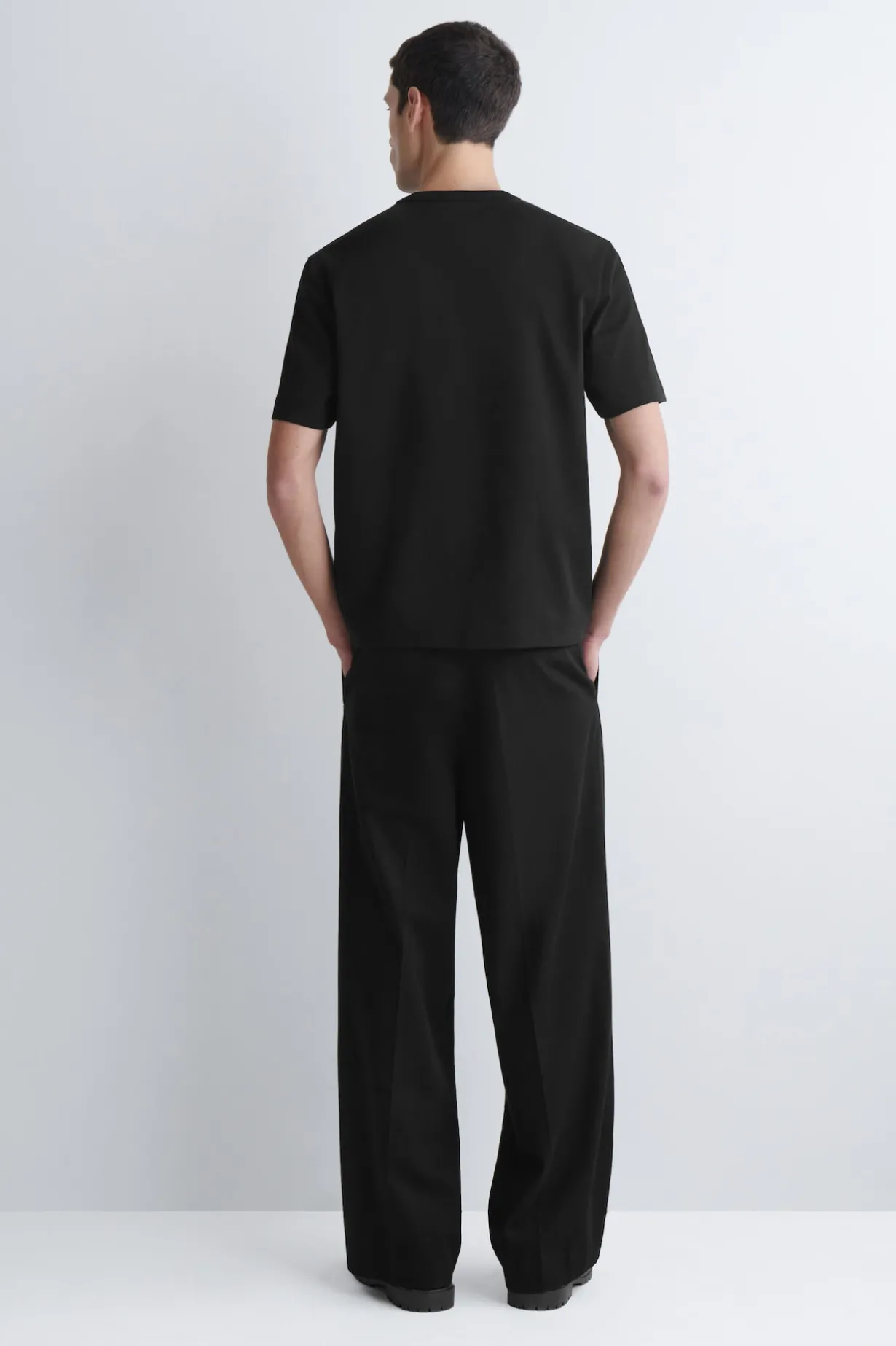 INTERLOCK COTTON CREW-NECK T-SHIRT