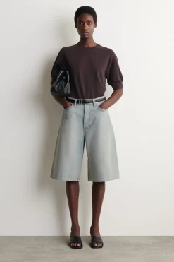 KNEE-LENGTH DENIM SHORTS