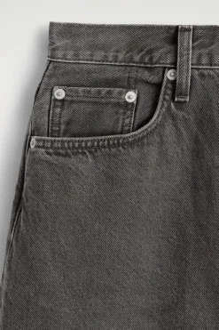 KNEE-LENGTH DENIM SHORTS
