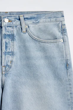 KNEE-LENGTH DENIM SHORTS