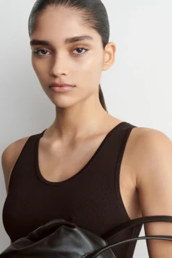 KNITTED SCOOP-NECK TANK TOP