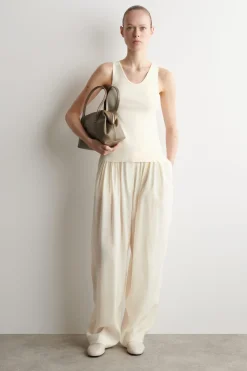 KNITTED SCOOP-NECK TANK TOP