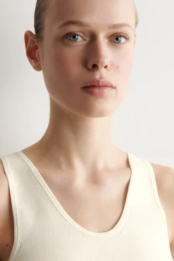 KNITTED SCOOP-NECK TANK TOP