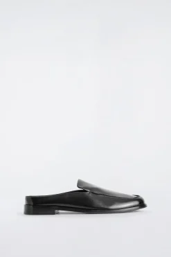 LEATHER MULE LOAFERS