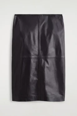 LEATHER PENCIL SKIRT