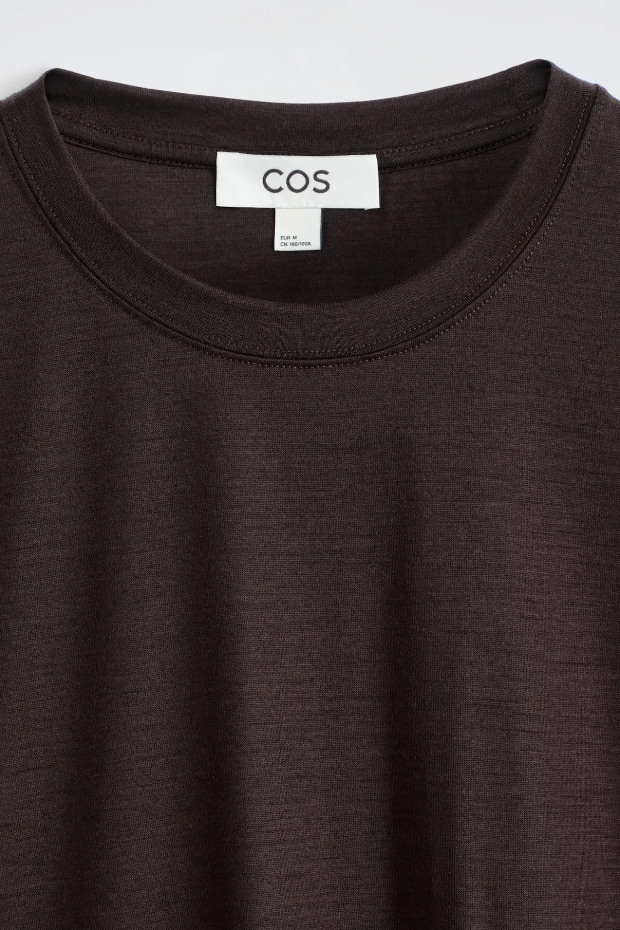 LIGHTWEIGHT WOOL T-SHIRT