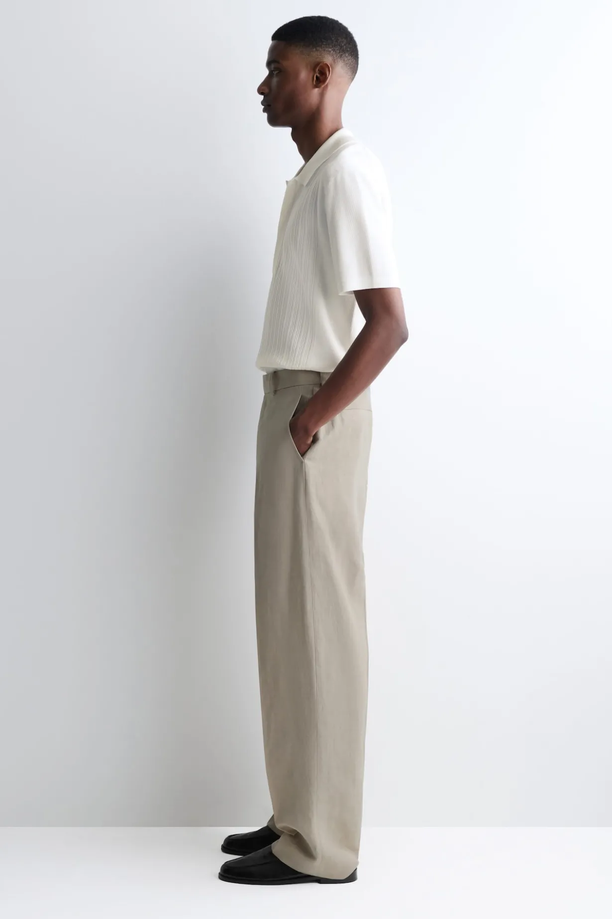 LINEN RELAXED-FIT STRAIGHT-LEG PANTS