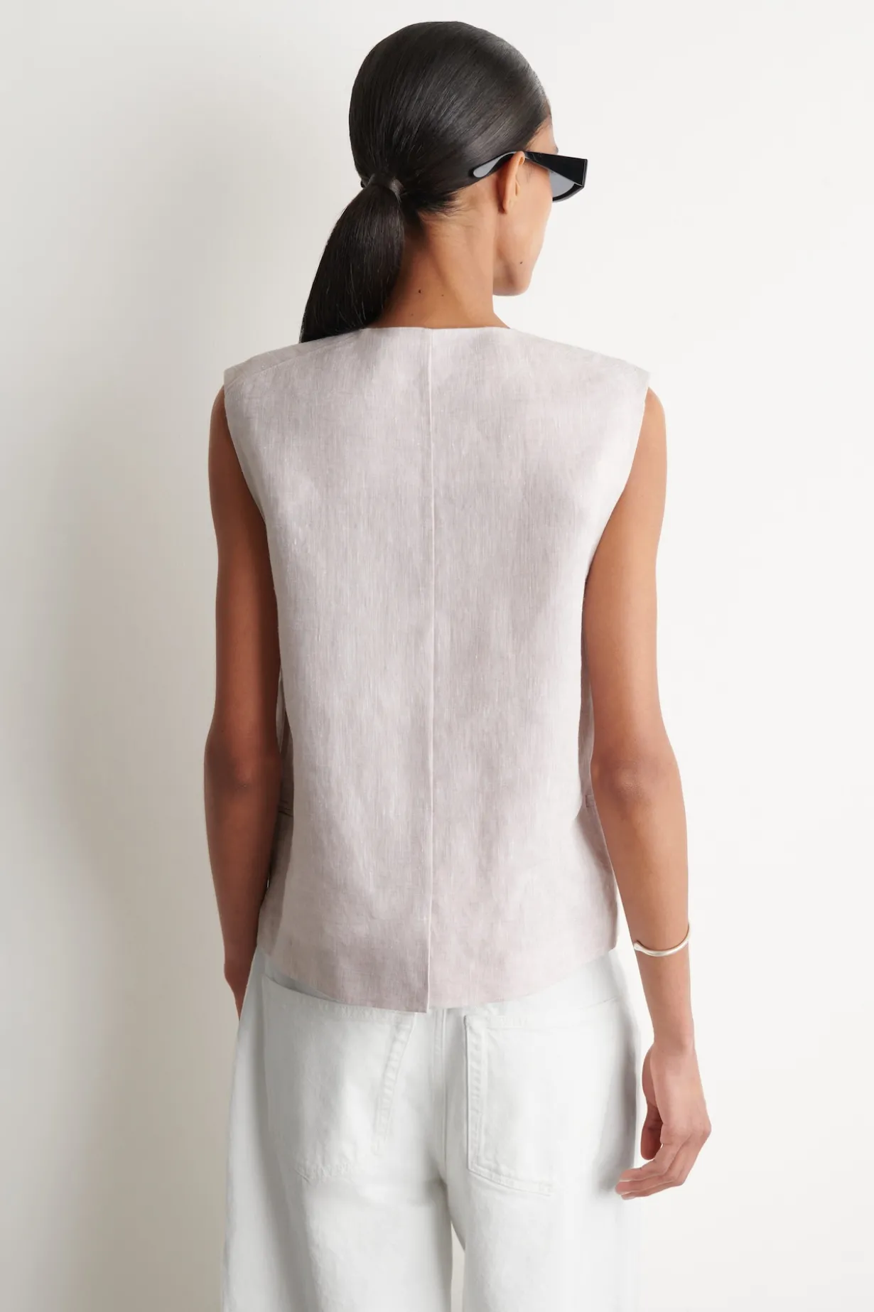 LINEN VEST