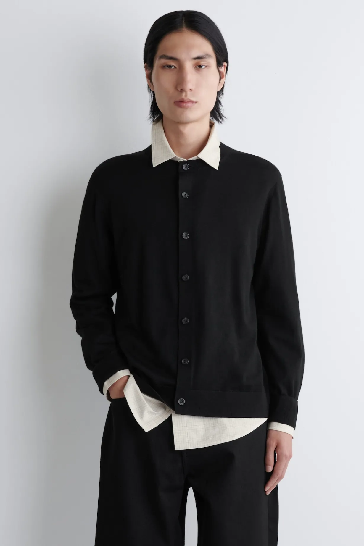 MERINO WOOL CREW-NECK CARDIGAN