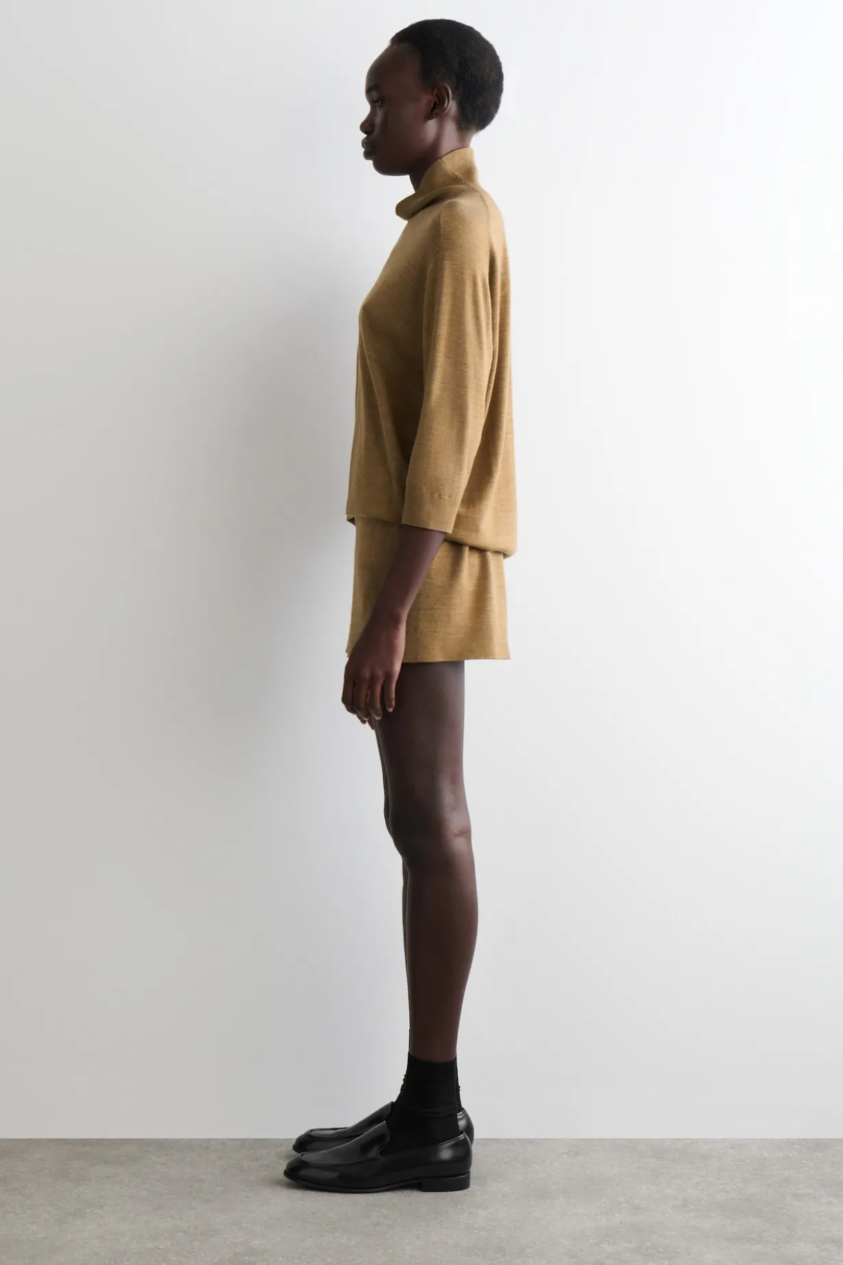 MERINO WOOL ROLL-NECK SWEATER