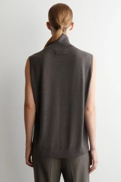 MERINO WOOL ROLL-NECK VEST